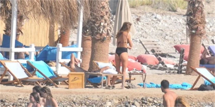 Buğra Gülsoy ve Nilüfer Gürbüz tatilde