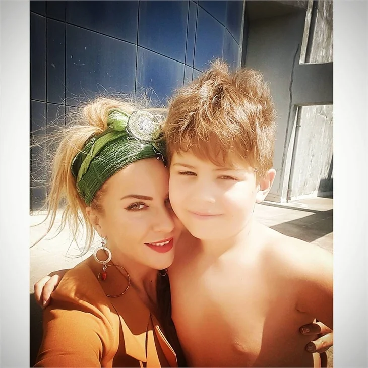 Ivana Sert'in seksi tatil kareleri