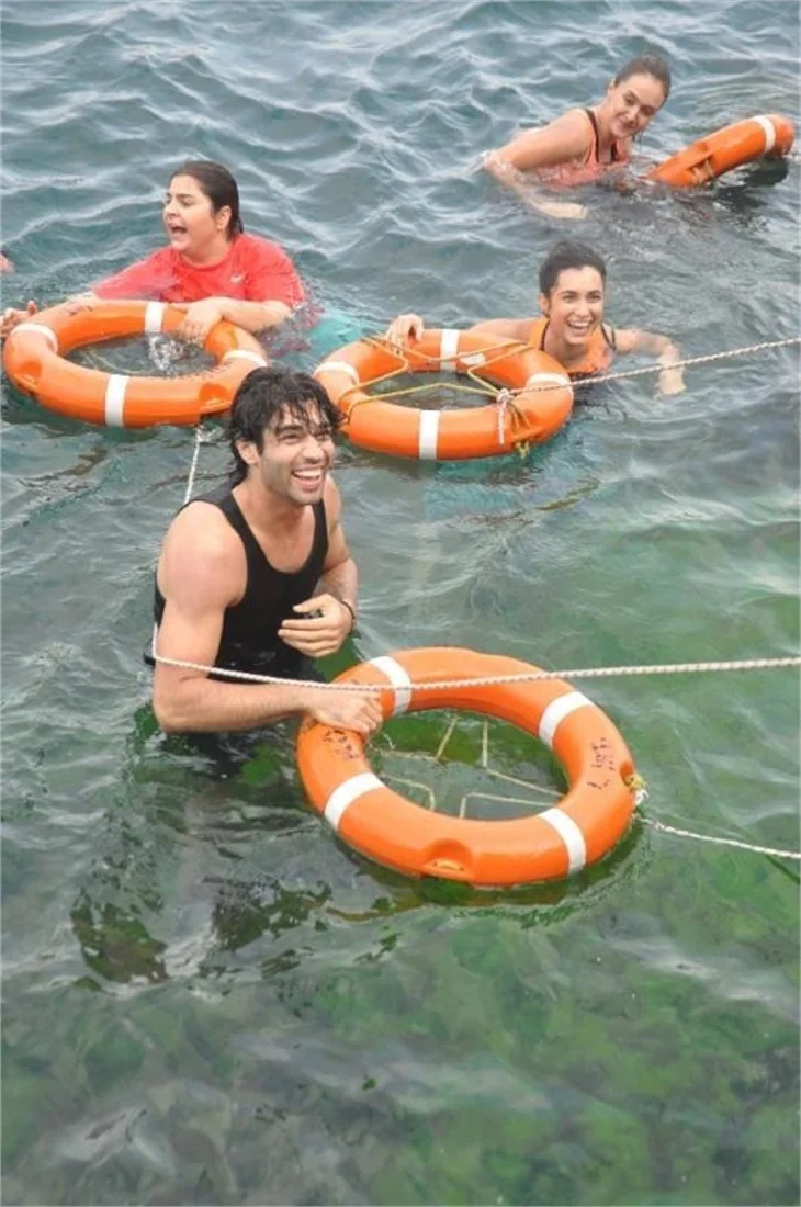 Edis de film kadrosunda