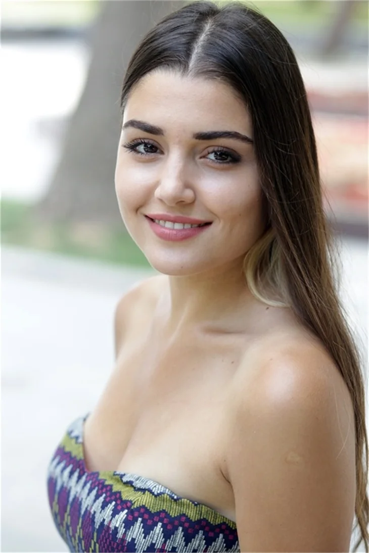 Hande Erçel: Hayal kurmaya aşığım