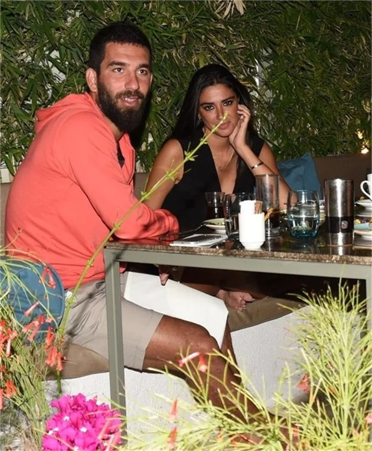 Aslıhan Arda'nın yanına taşındı