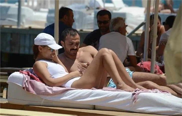 Demet Akalın ateş püskürdü!
