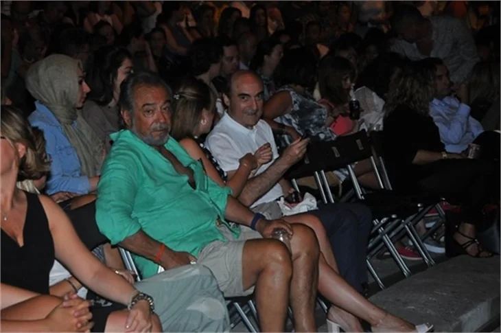 ZAZ konserine ünlü akını!