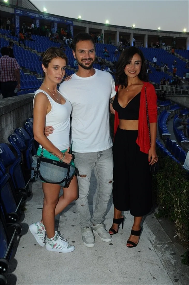 ZAZ konserine ünlü akını!