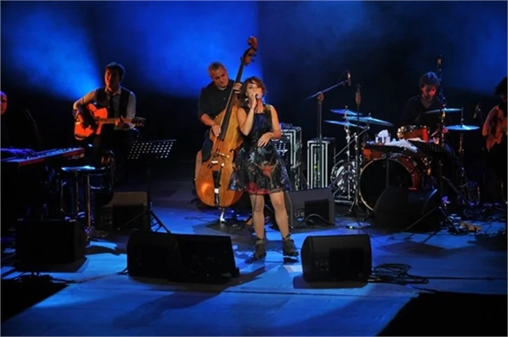 ZAZ konserine ünlü akını!