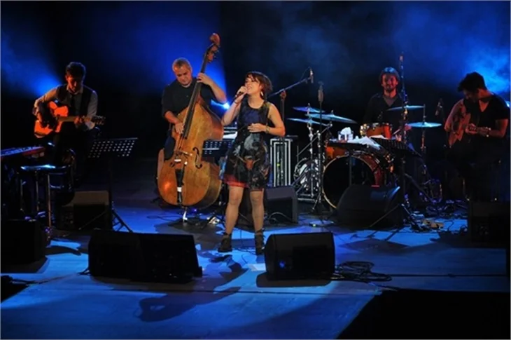 ZAZ konserine ünlü akını!