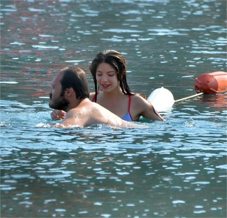 Deniz Celiloğlu aşka geldi!