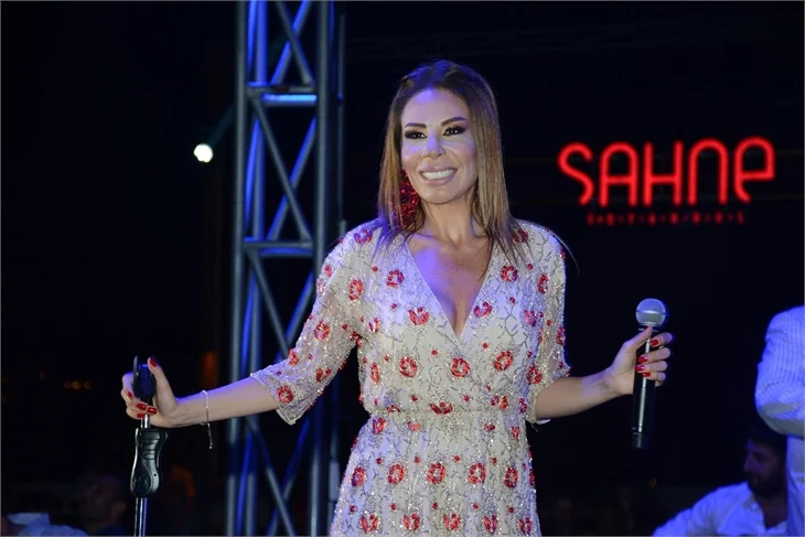Linet, Sahne'yi yaktı geçti