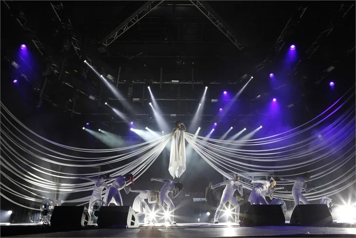 Hande Yener'den Harbiye'de büyük şov!