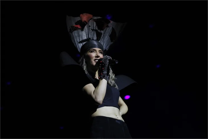 Hande Yener'den Harbiye'de büyük şov!