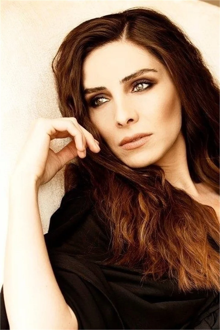 Nur Fettahoğlu'ndan bebek müjdesi