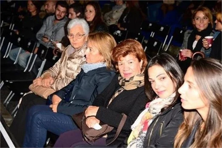 Beren Saat'in paylaştığı fotoğrafa tepki yağdı