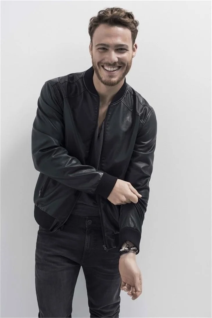 Kerem Bürsin'in partneri bulunamadı