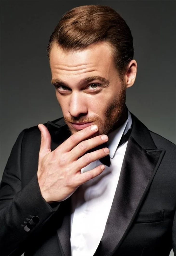 Kerem Bürsin'in partneri bulunamadı