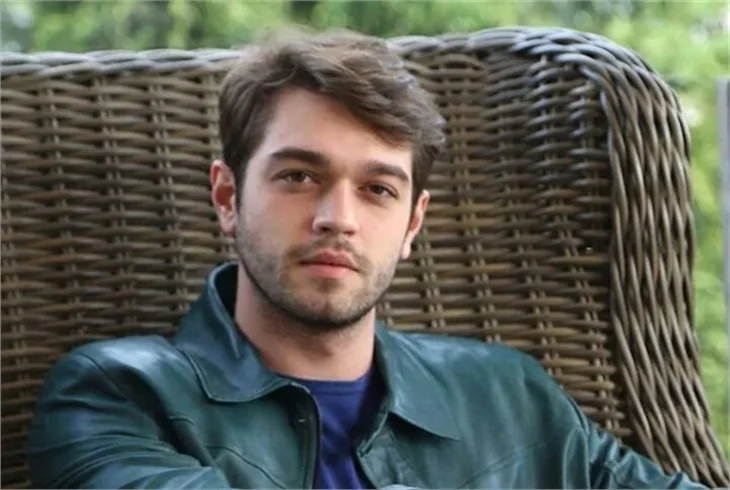 Burak Özçivit 'in düşmanı olacak