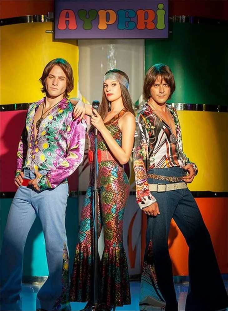 Farah Zeynep Abdullah şarkıcılığı sevdi