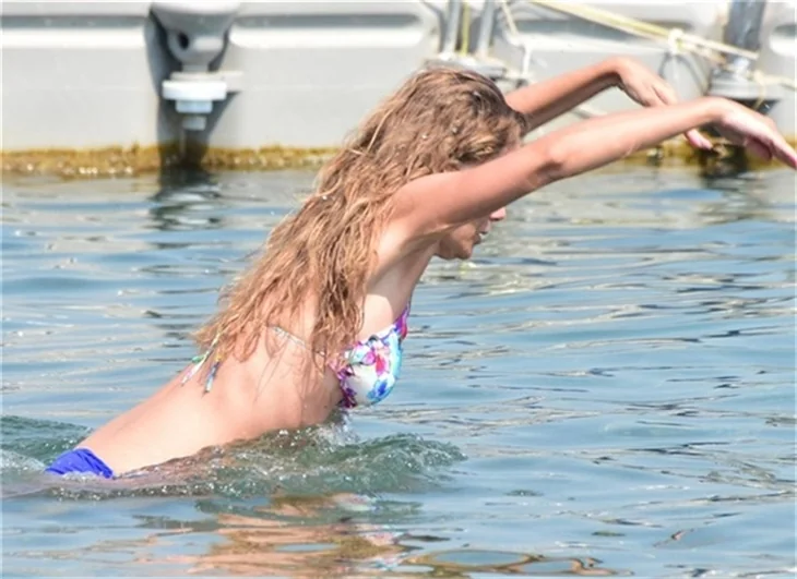 Seksi sunucu nefes kesti!