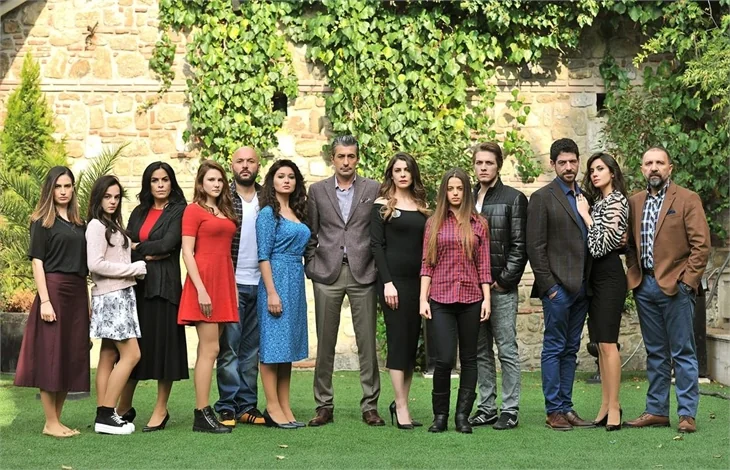 Paramparça dizisinden sürpriz ayrılık!