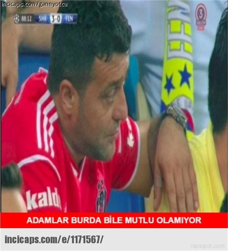 Fenerbahçe elenince capsler patladı