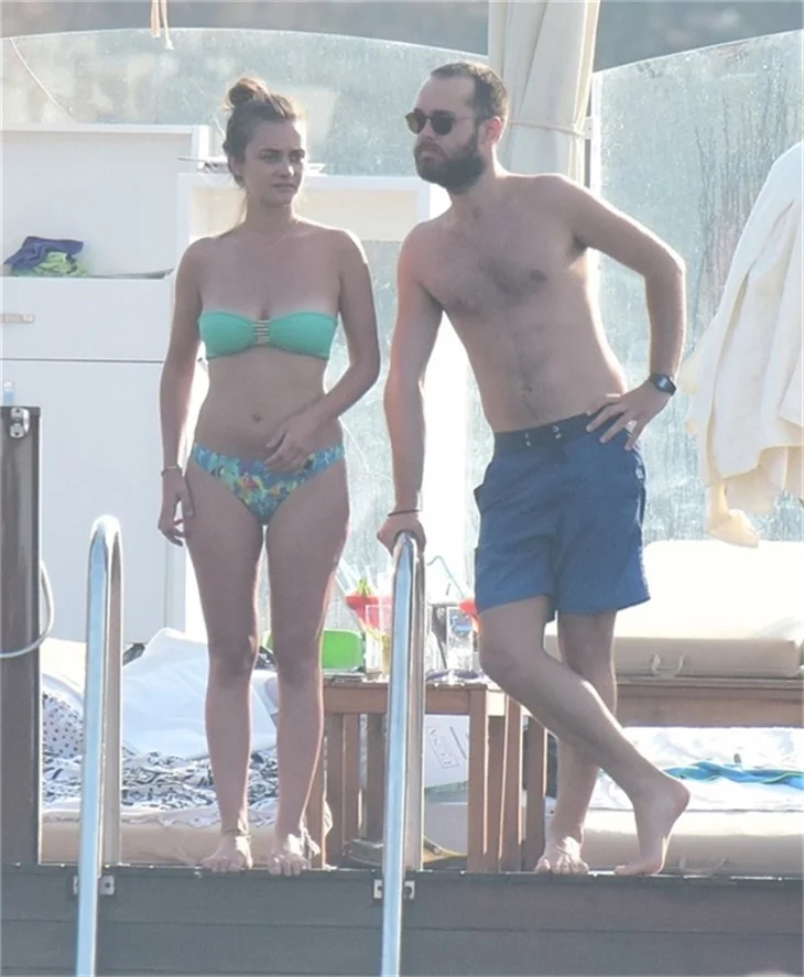 Hande Soral fena yakalandı!
