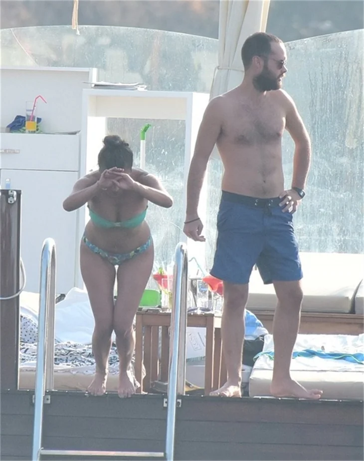 Hande Soral fena yakalandı!