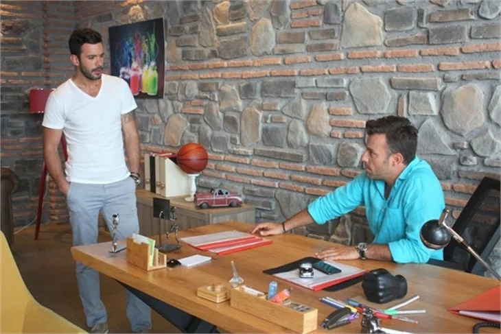 Ömer’in aklı Defne'de!