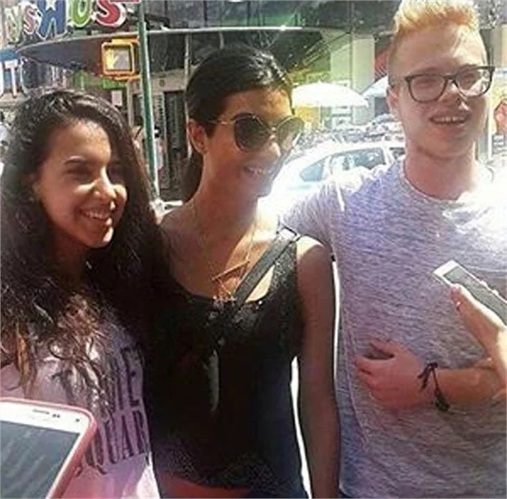 Tuba hayranlarından yine kaçamadı