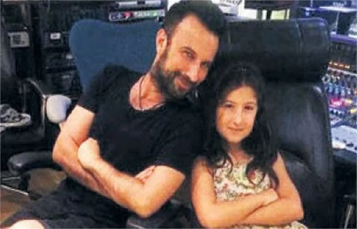 Megastar Tarkan stüdyodan çıkmıyor