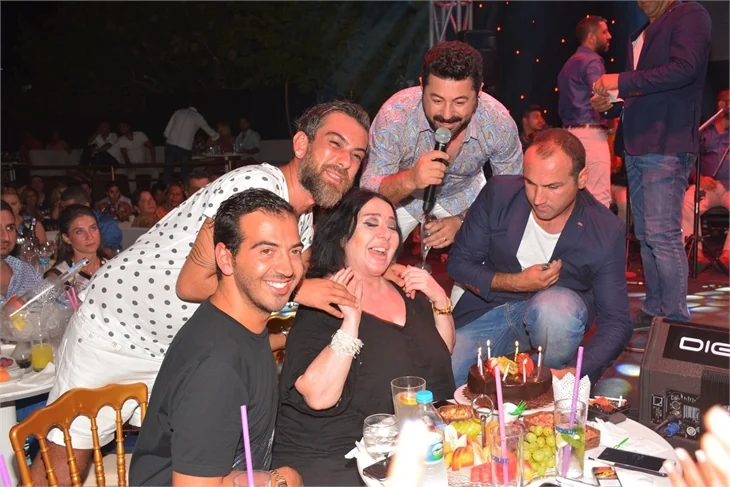 Serkan Kaya, Sahne'yi yıktı!