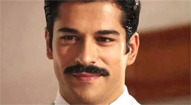 Burak Özçivit'ten şaşırtan paylaşım!