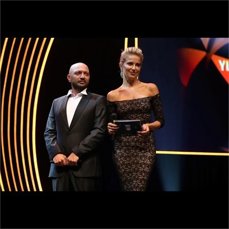 Burcu yüzünden ödülünü almadı
