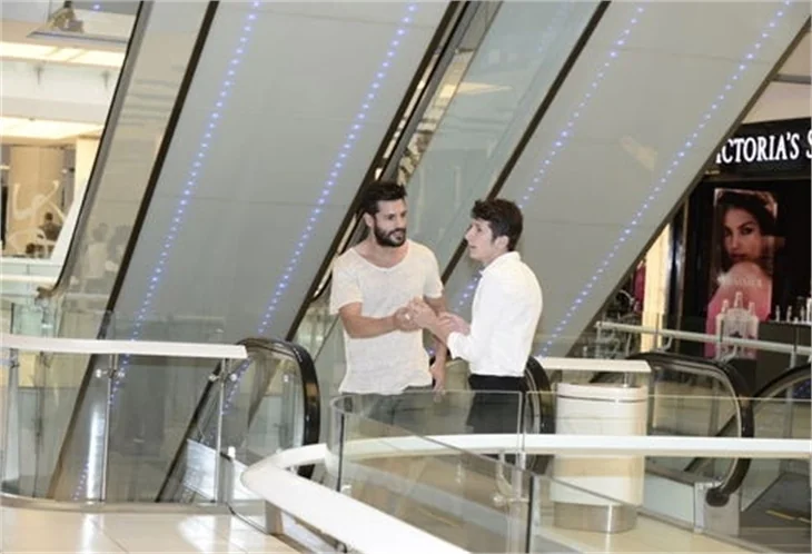 Serkan Çayoğlu rahat gezmek için sakal bırakmış