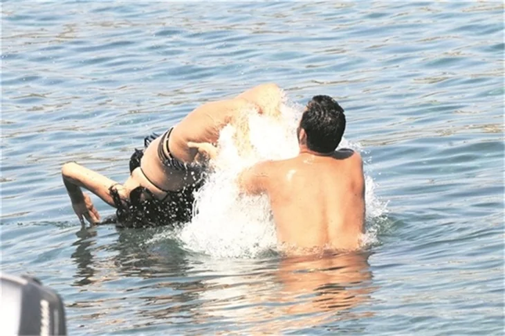 Dilan çok fena yakalandı!