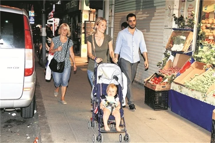 Bade İşçil eski sevgilisiyle görüntülendi