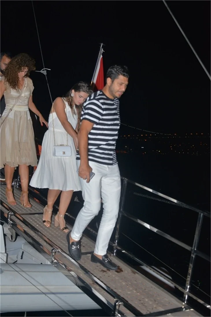 Meryem Uzerli'den 32. yaşa 32 metre yat!