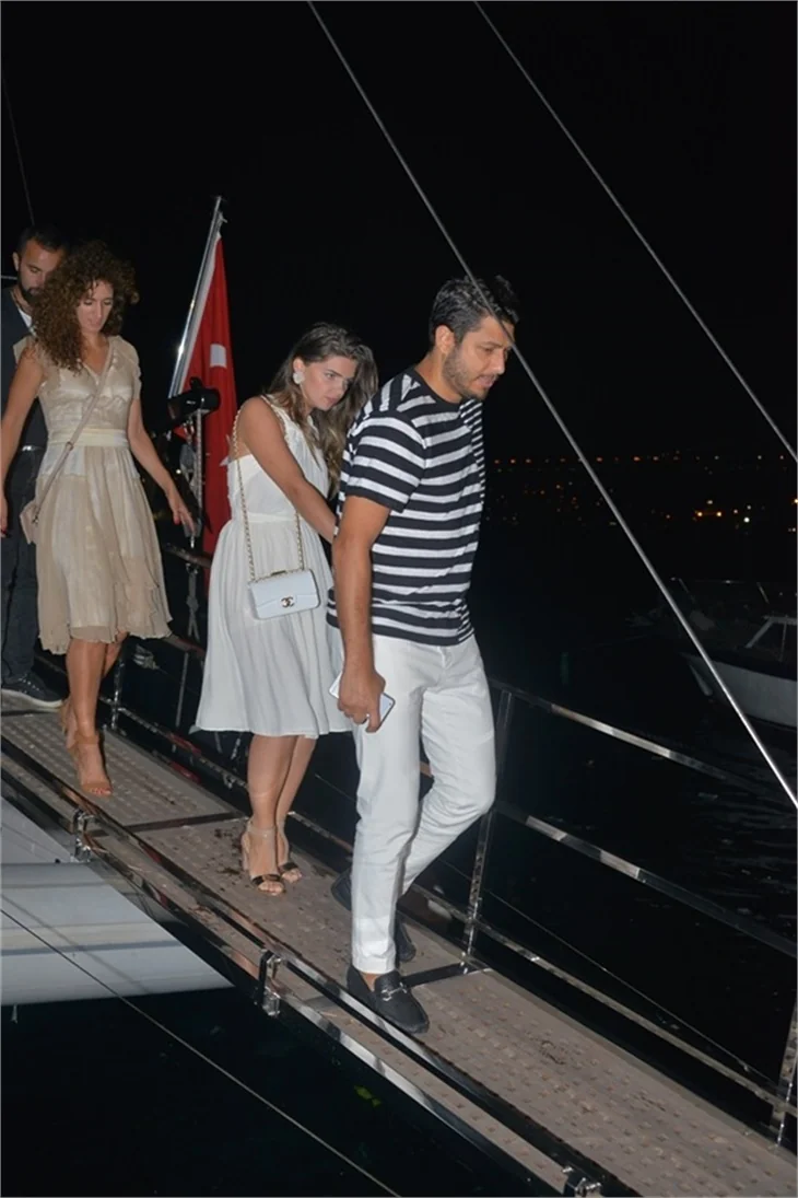 Meryem Uzerli'den 32. yaşa 32 metre yat!