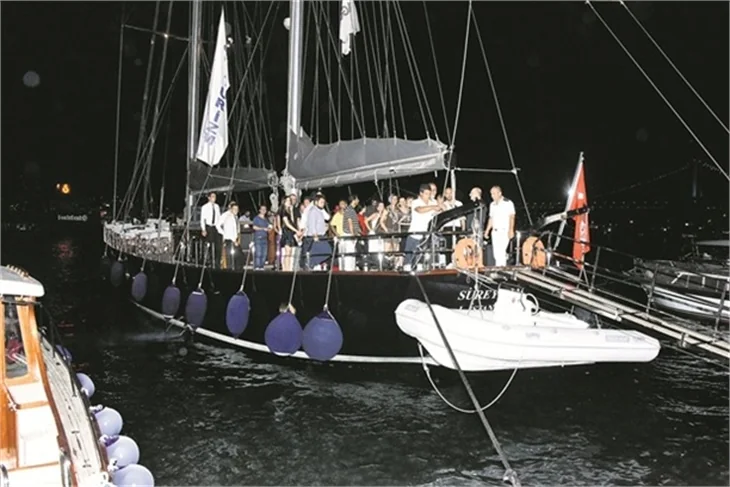 Meryem Uzerli'den 32. yaşa 32 metre yat!