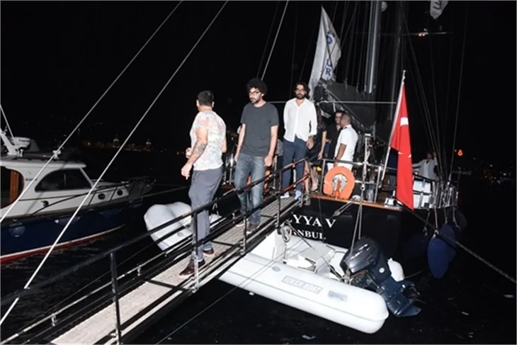 Meryem Uzerli'den 32. yaşa 32 metre yat!