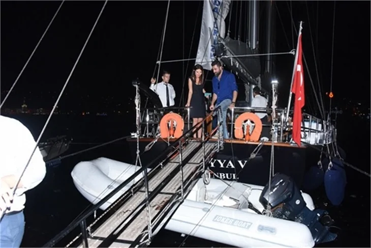 Meryem Uzerli'den 32. yaşa 32 metre yat!