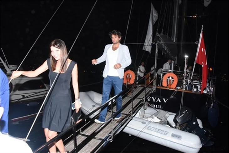 Meryem Uzerli'den 32. yaşa 32 metre yat!