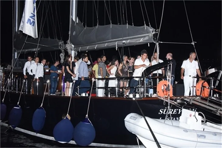 Meryem Uzerli'den 32. yaşa 32 metre yat!