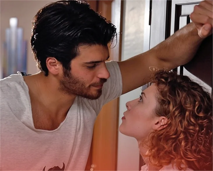 Can Yaman hakkında bilinmeyenleri anlattı