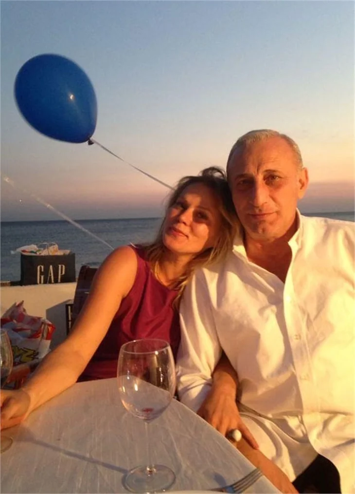 90'ların ünlü isimleri şimdi ne yapıyor?