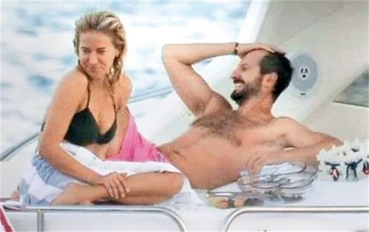 Burcu Esmersoy'dan şaşırtan karar!
