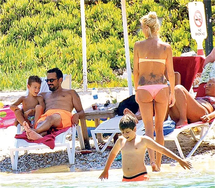 Çağla Şıkel ve Emre Altuğ'un zoraki tatili!
