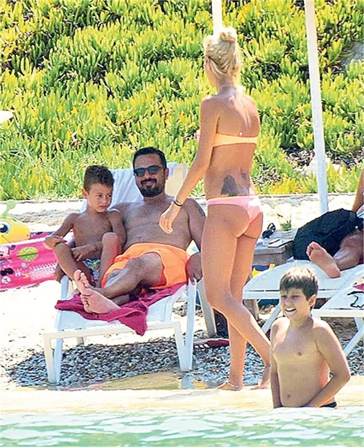 Çağla Şıkel ve Emre Altuğ'un zoraki tatili!
