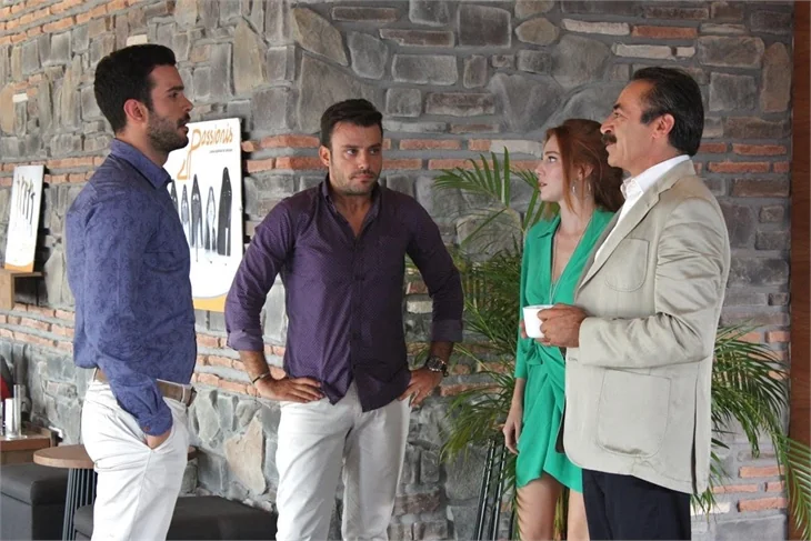 Kiralık Aşk 10. bölüm: Defne'yi çıldırtan bu kız kim?