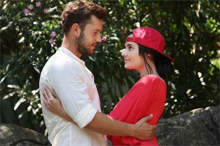 Kocamın Ailesi’nin yeni sevgilileri  dizi öncesinde sosyal medyada kavuştu