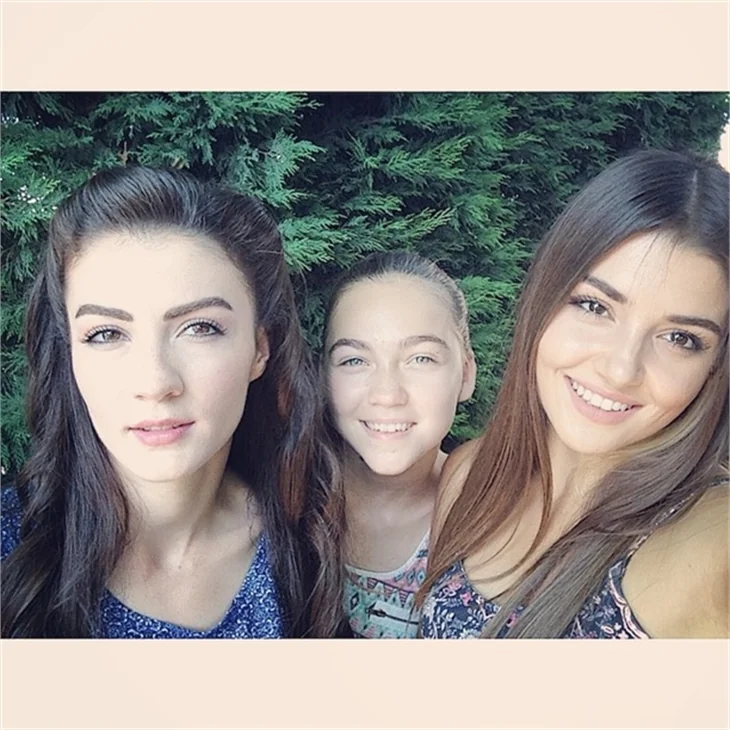 Burcu Özberk'in instagram halleri...