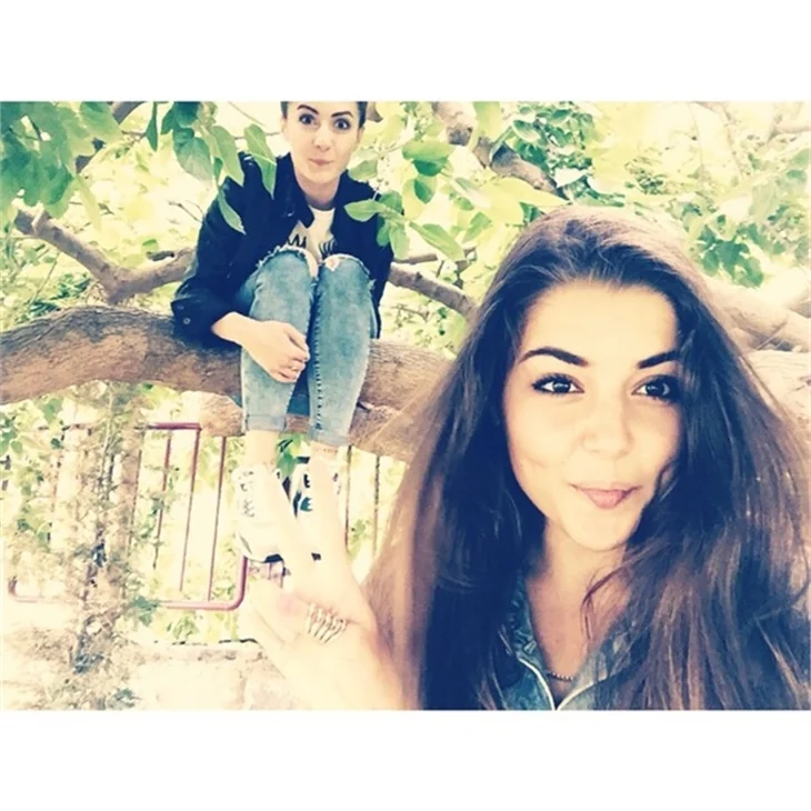 Burcu Özberk'in instagram halleri...